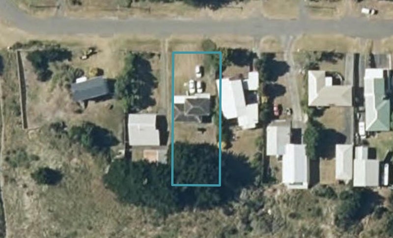 22 Mack Street, Foxton Beach, Foxton - Carousel 1