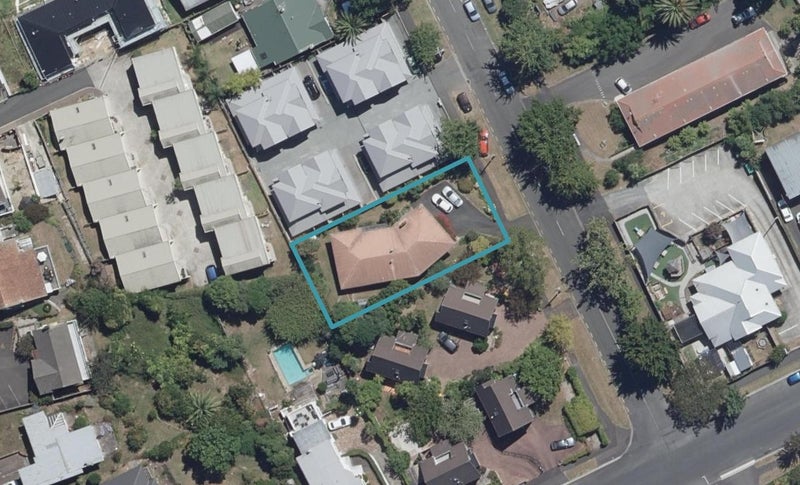32 Hunter Street, Hamilton Lake, Hamilton - Carousel 1