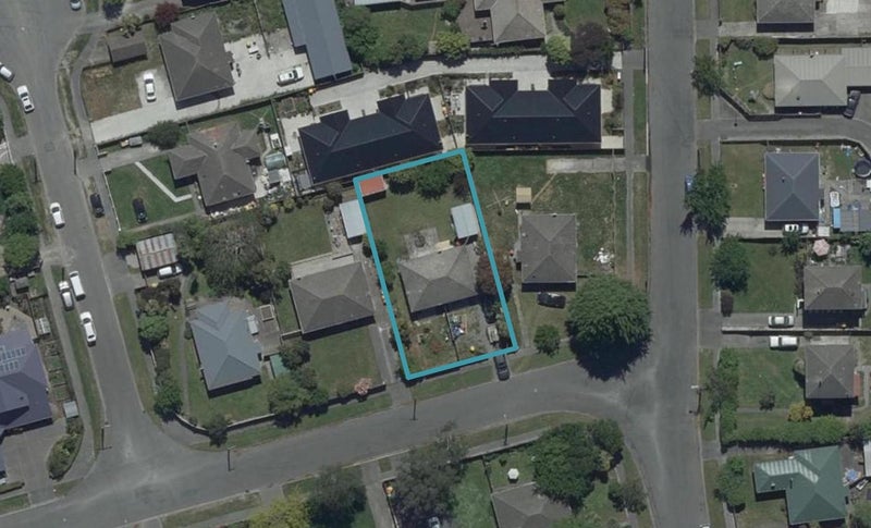13 Evatt Street, Bryndwr, Christchurch - Carousel 1
