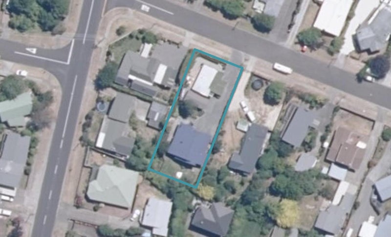 3 Weka Road, Waipahihi, Taupo - Carousel 1