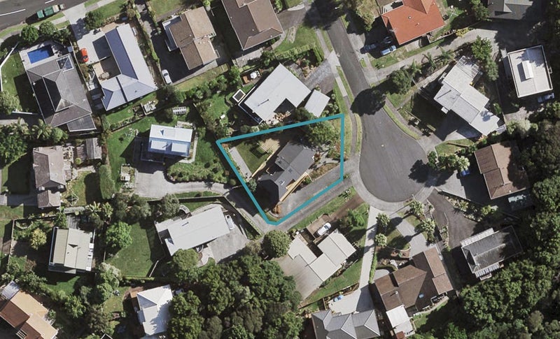 5 Cantua Close, Totara Heights, Auckland - Carousel 1