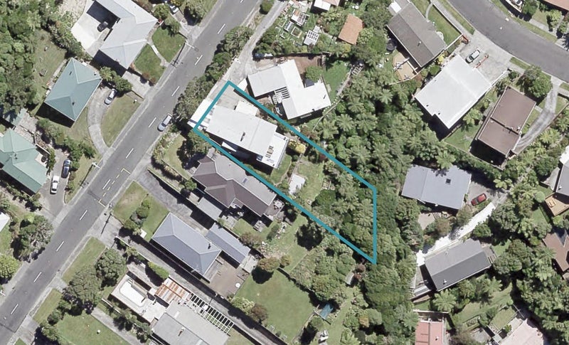 25 Pokohiwi Road, Normandale, Lower Hutt - Carousel 1