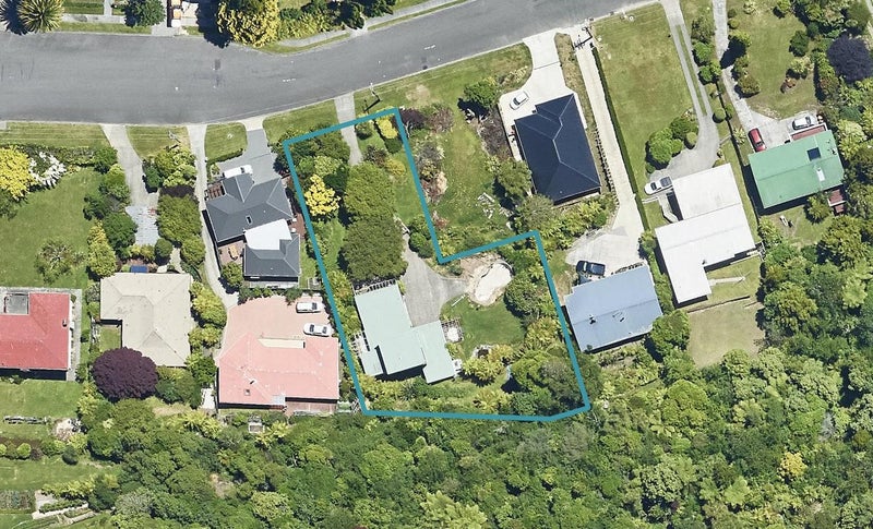 18 Sloane Avenue, Tihiotonga, Rotorua - Carousel 1