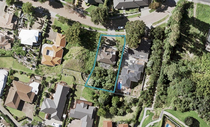18 Oakwood Grove, Eastern Beach, Auckland - Carousel 1