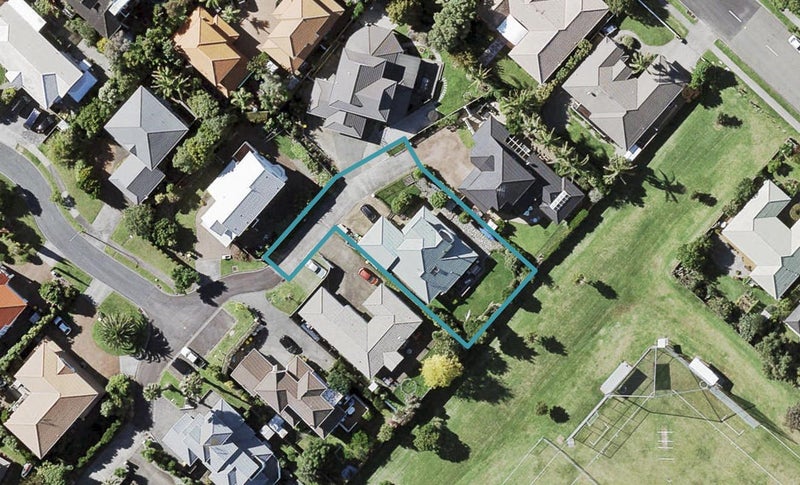 14 Covina Place, Somerville, Auckland - Carousel 1