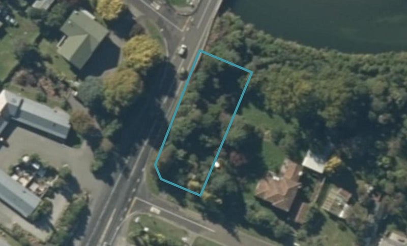 1 Tuki Street, Turangi - Carousel 1