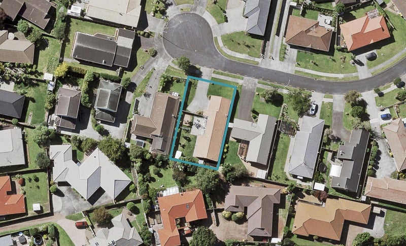 14 Mirabell Place, Golflands, Auckland - Carousel 1