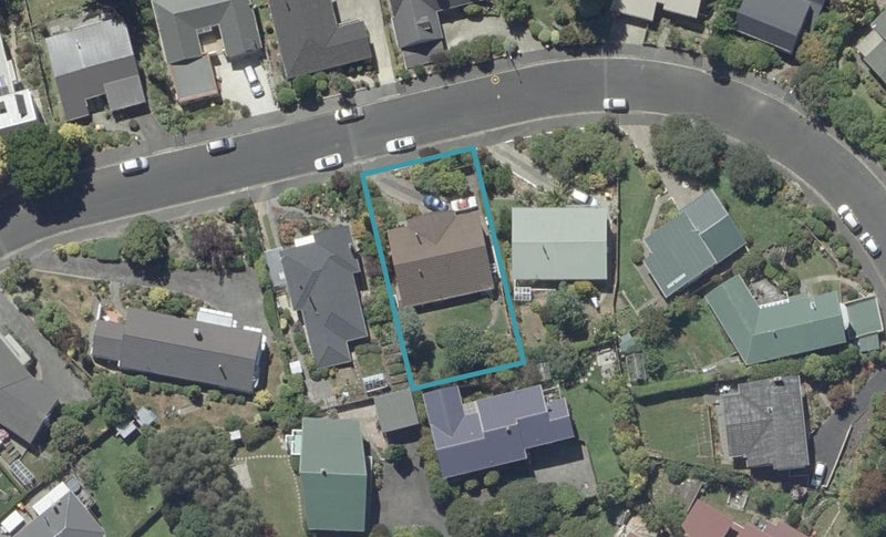 41 Pioneer Crescent, Helensburgh, Dunedin - Carousel 1