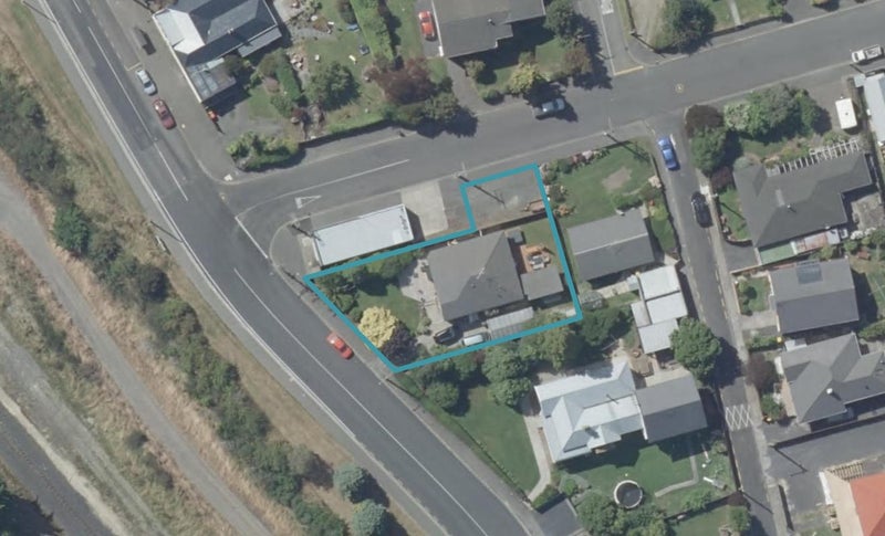 9 North Taieri Road, Abbotsford, Dunedin - Carousel 1