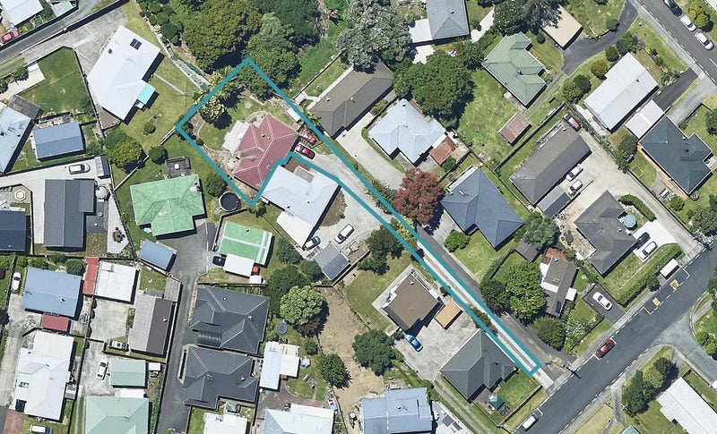 47B Clarke Street, Gate Pa, Tauranga - Carousel 1