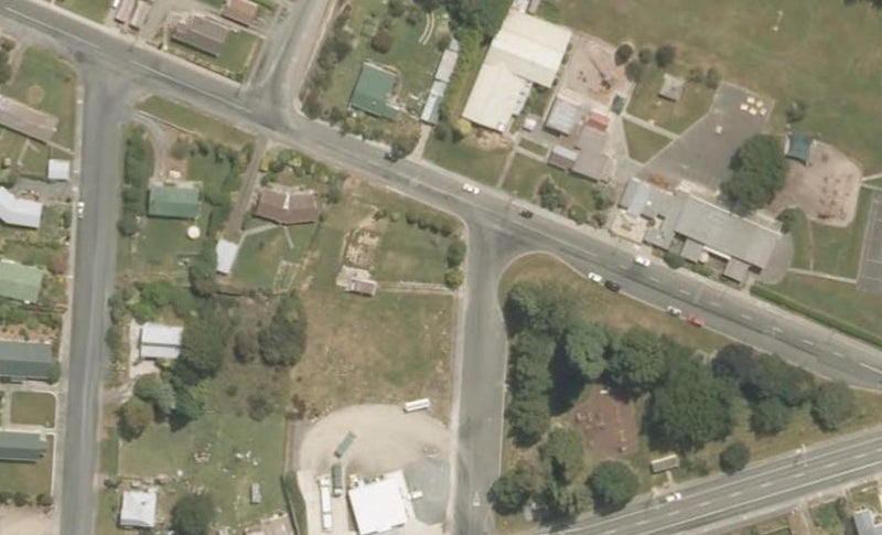 7 Anzac Street, Clinton - Carousel 1