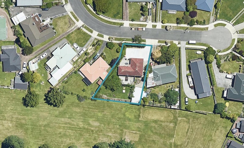 17 Johnston Crescent, Springfield, Rotorua - Carousel 1
