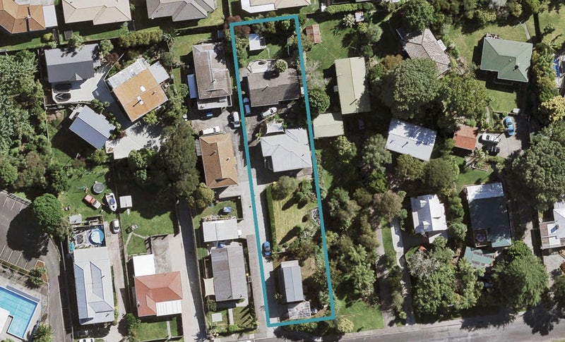 2/17 Ribblesdale Road, Henderson, Auckland - Carousel 1