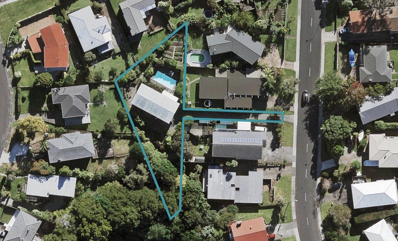 96 Hillcrest Avenue, Hillcrest, Auckland - Carousel 1