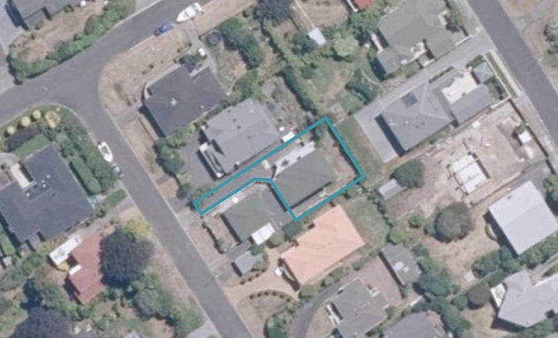 8 Crowther Terrace, Waipahihi, Taupo - Carousel 1