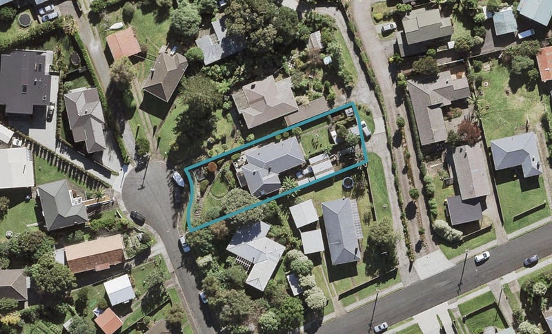 3 Waiana Avenue, Mangere Bridge, Auckland - Carousel 1