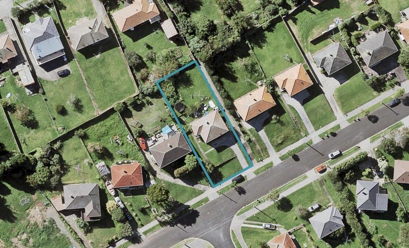 18 Leybourne Circle, Glen Innes, Auckland - Carousel 1