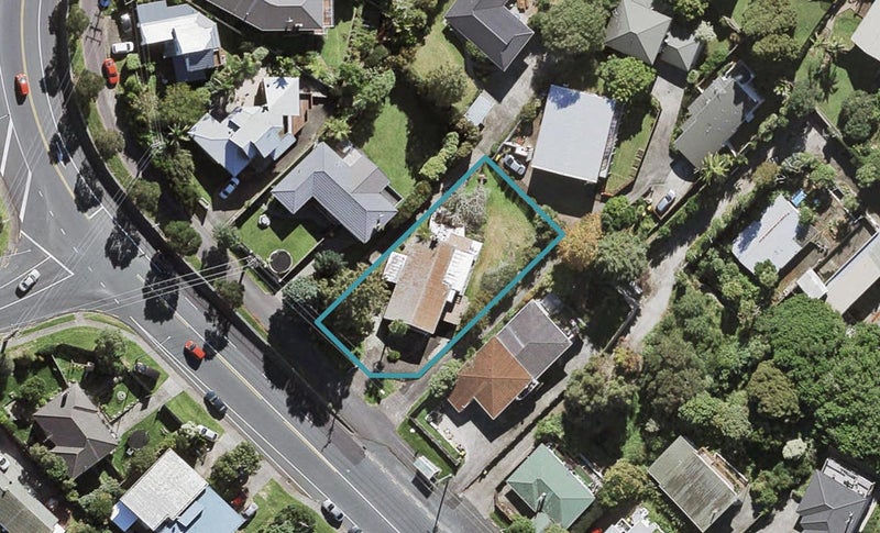 329 Glenfield Road, Glenfield, Auckland - Carousel 1