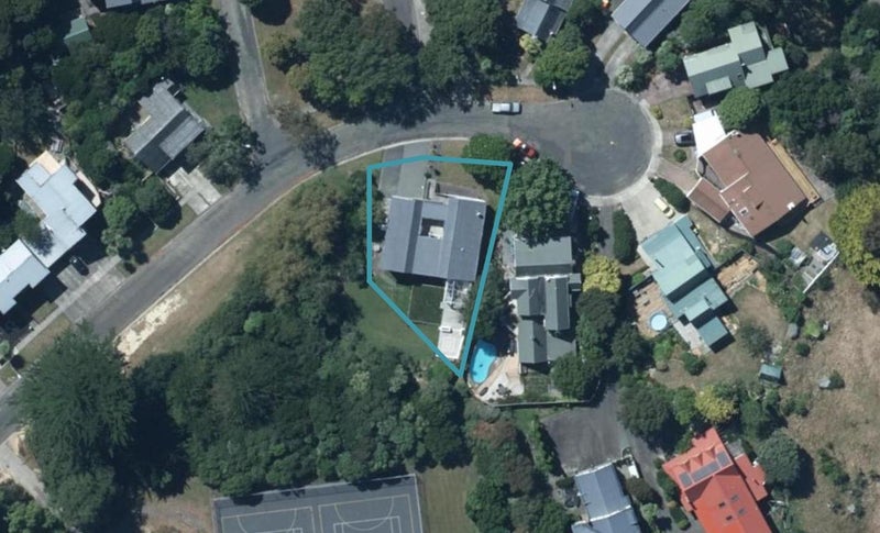 12 Solander Place, Whitby, Porirua - Carousel 1