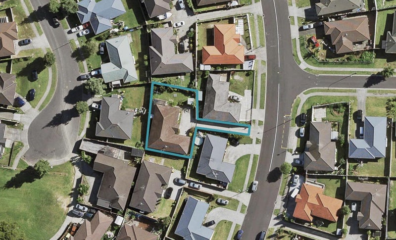 79 Glenveagh Park Drive, Weymouth, Auckland - Carousel 1