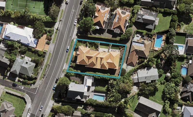 2/0 Orakei Road, Remuera, Auckland - Carousel 1