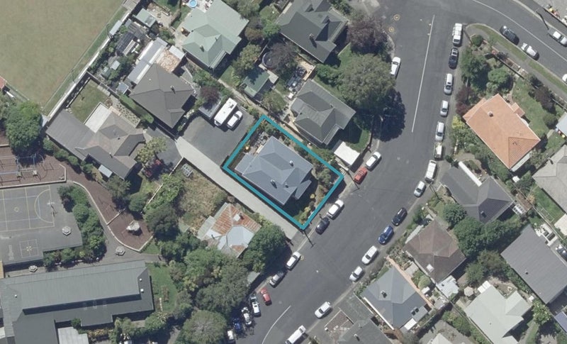 23 Passmore Crescent, Maori Hill, Dunedin - Carousel 1