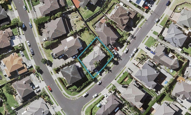 4 Kilkelly Avenue, Pinehill, Auckland - Carousel 1