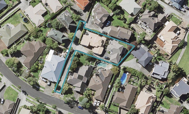 2/56 Simmental Crescent, Somerville, Manukau - Carousel 1