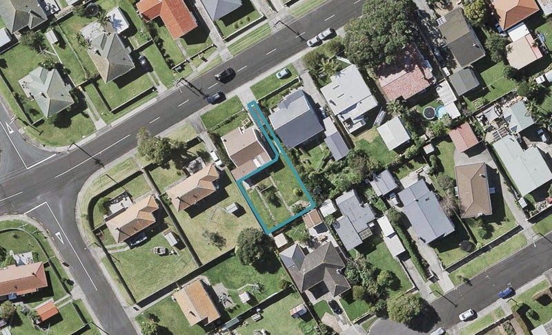 33A Roberts Avenue, Bayswater, Auckland - Carousel 1
