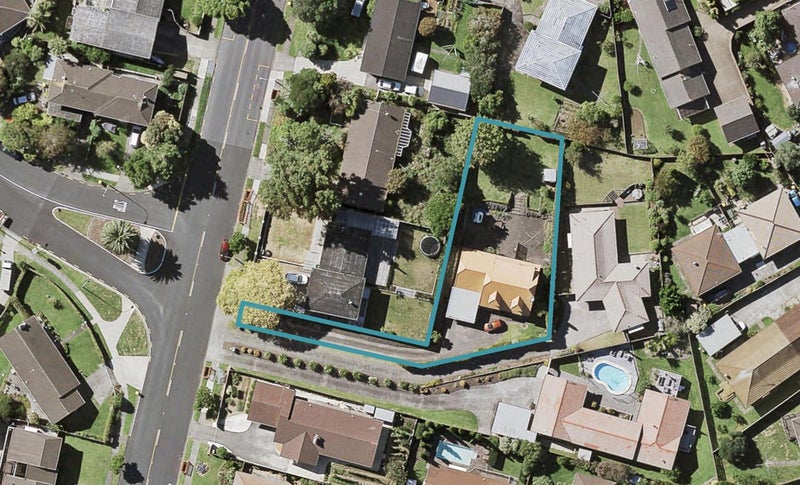 67B Glenmore Road, Sunnyhills, Auckland - Carousel 1