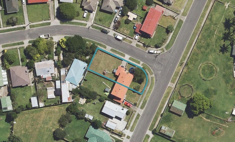 2 Glasgow Crescent, Kaiti, Gisborne - Carousel 1