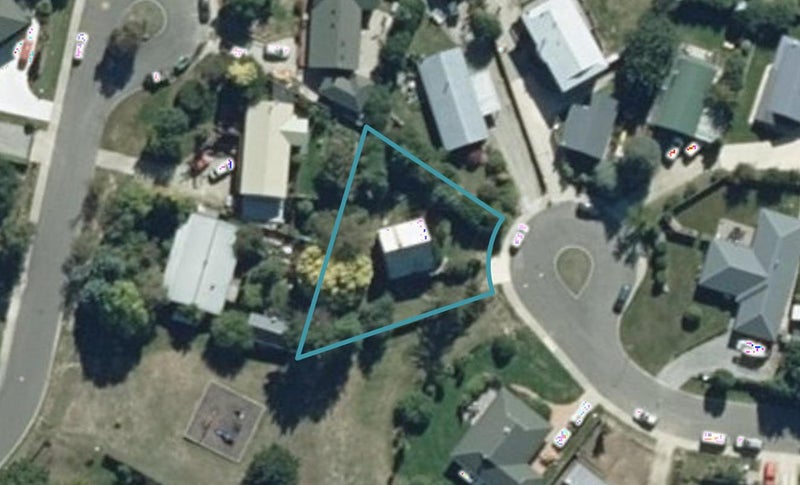 13 Kuri Place, Wanaka - Carousel 1