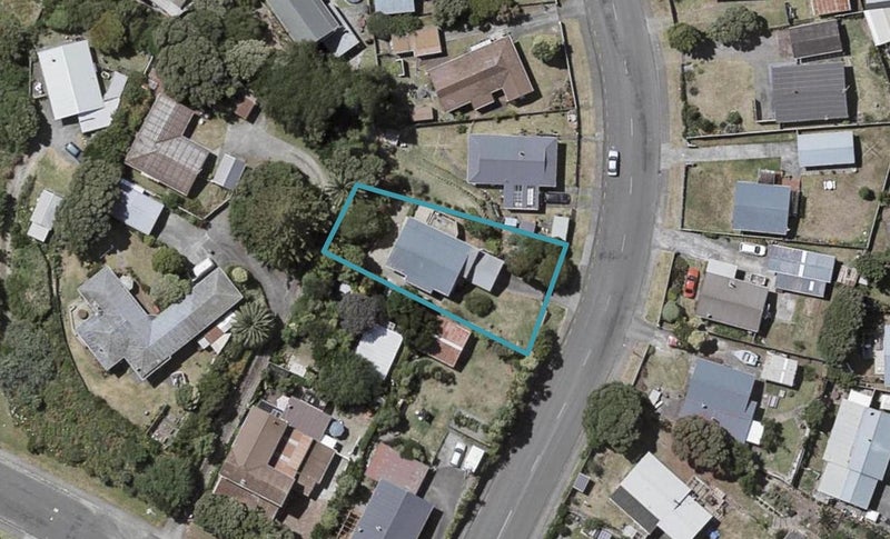 105 Norfolk Crescent, Otaki Beach, Otaki - Carousel 1