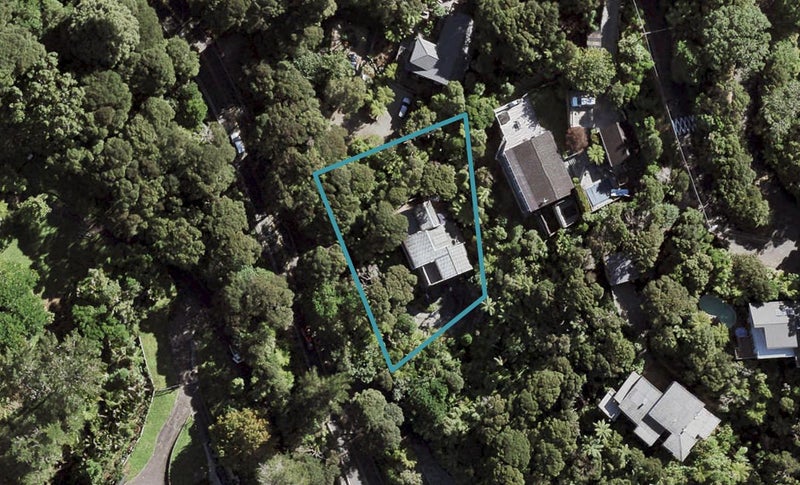 25 Scenic Drive, Titirangi, Auckland - Carousel 1