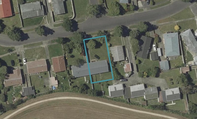 53 Robinson Crescent, Westbrook, Palmerston North - Carousel 1
