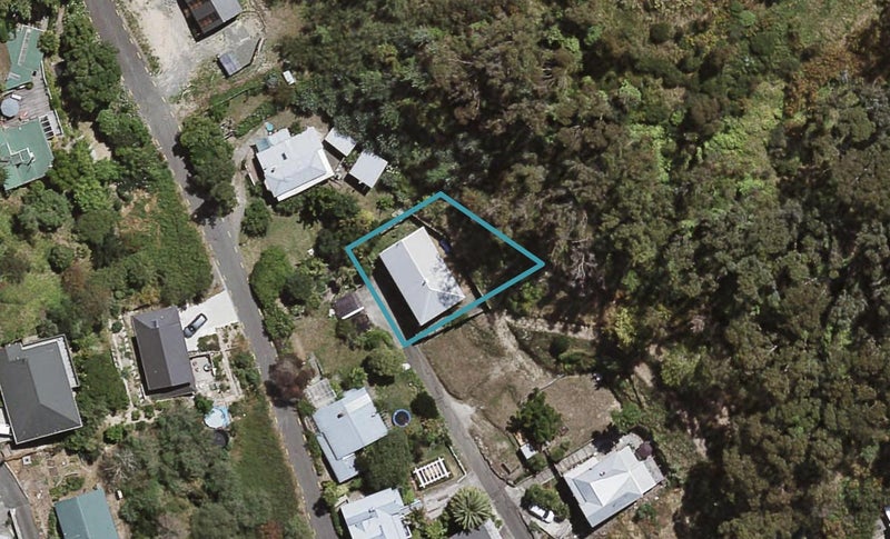 11 Little Burke Street, Hospital Hill, Napier - Carousel 1
