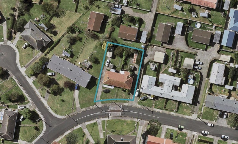 30 Edward Avenue, Ōtara, Auckland - Carousel 1