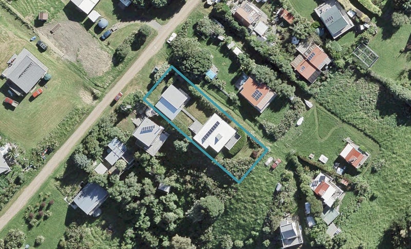 31 Ocean View Crescent, Rakino Island, Auckland - Carousel 1