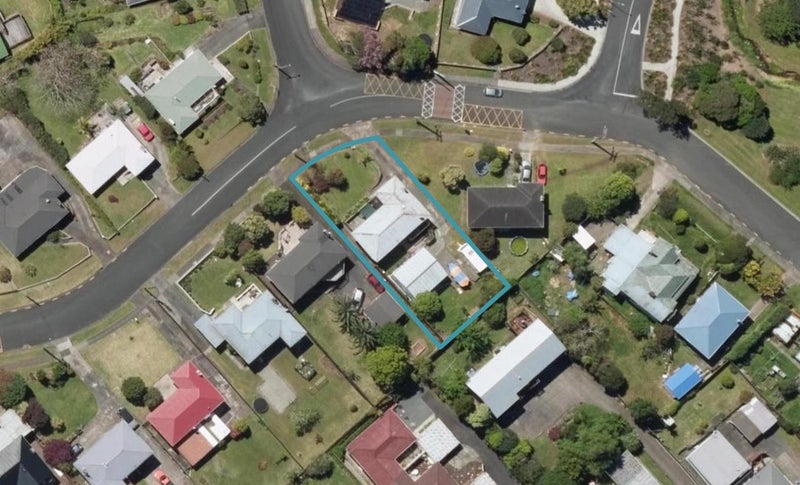 15 Wilson Avenue, Avenues, Whangarei - Carousel 1