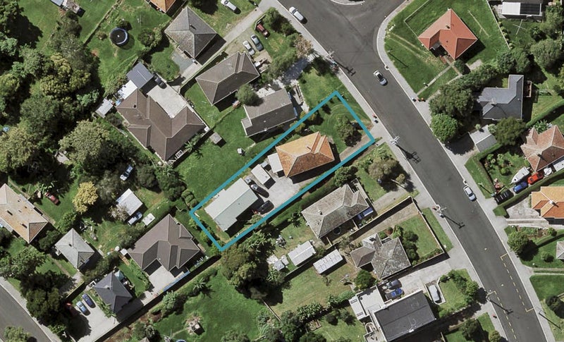61 Court Crescent, Panmure, Auckland - Carousel 1