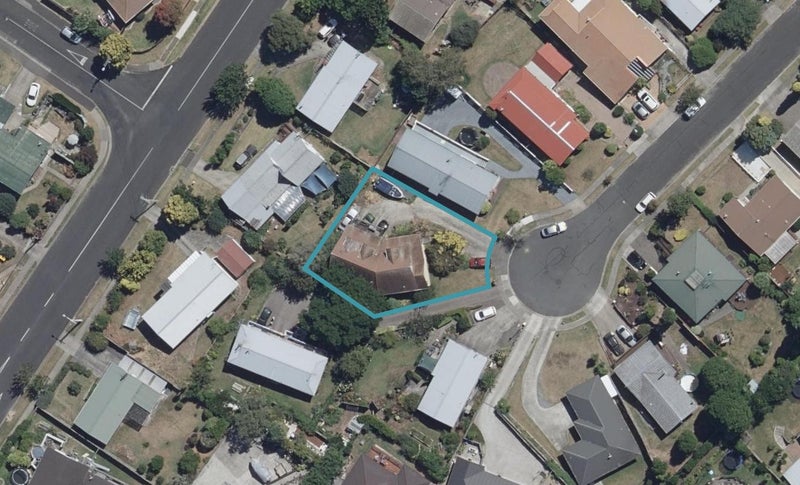 36 Velma Crescent, Nawton, Hamilton - Carousel 1