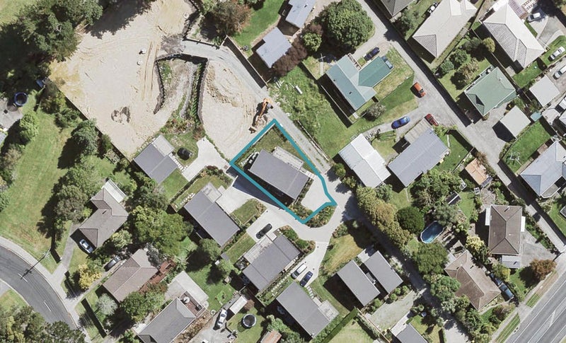 57E Forest Hill Road, Henderson, Auckland - Carousel 1