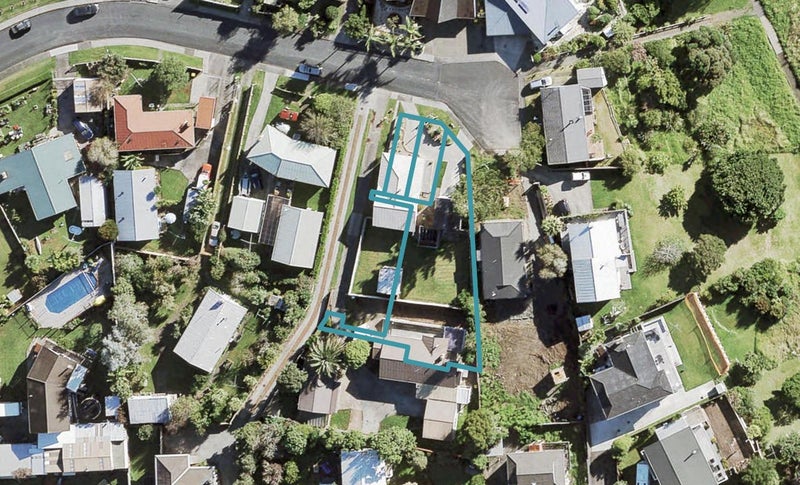 29B Dawnhaven Drive, Te Atatu Peninsula, Auckland - Carousel 1