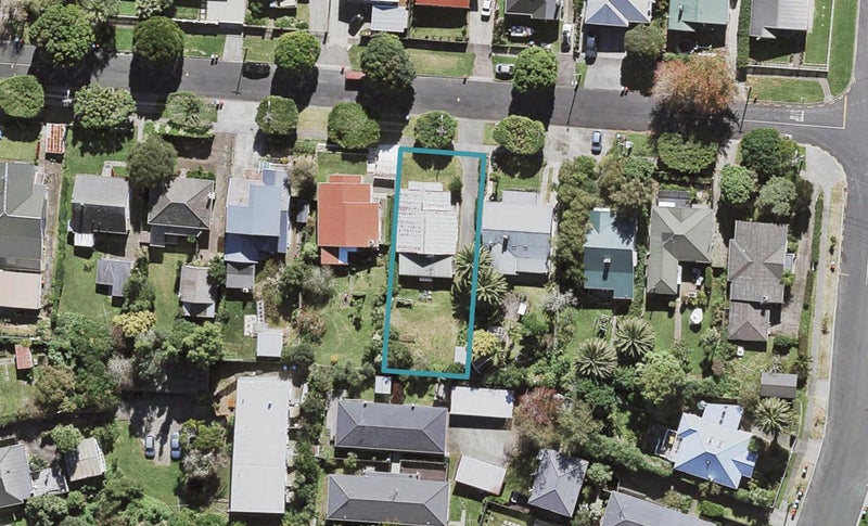 10 Levonia Street, Morningside, Auckland - Carousel 1
