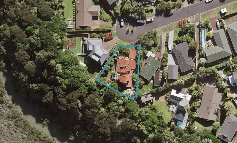 14 Matanui Street, Northcote, Auckland - Carousel 1