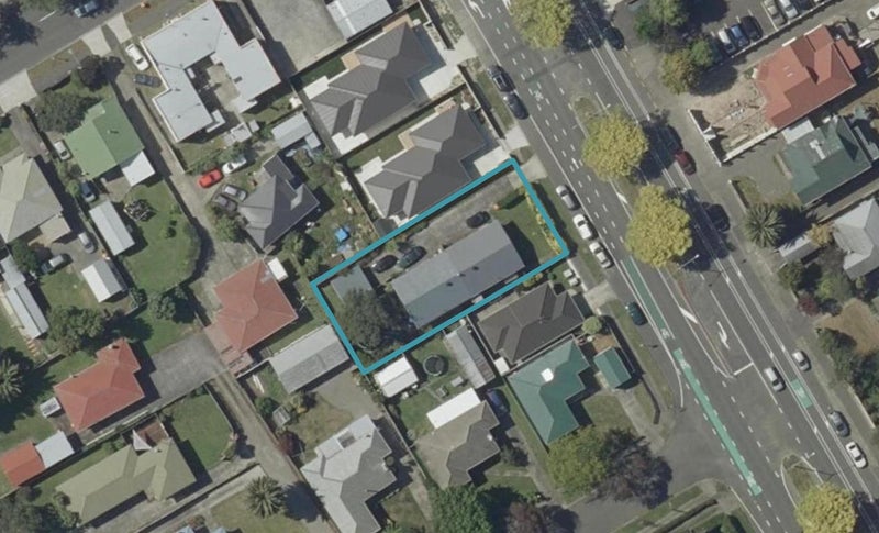 2/104 Cook Street, West End, Palmerston North - Carousel 1