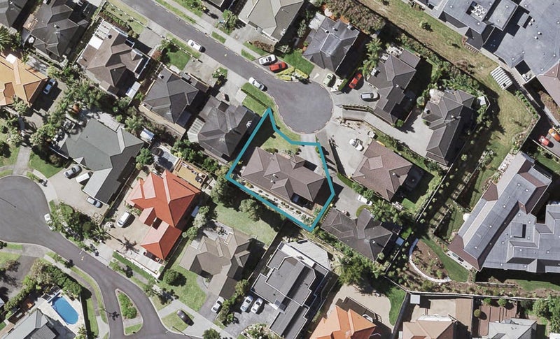 11 Kingsgate Place, Dannemora, Auckland - Carousel 1
