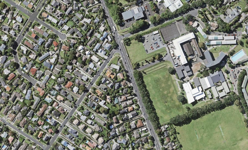 251 Lake Road, Belmont, Auckland - Carousel 1