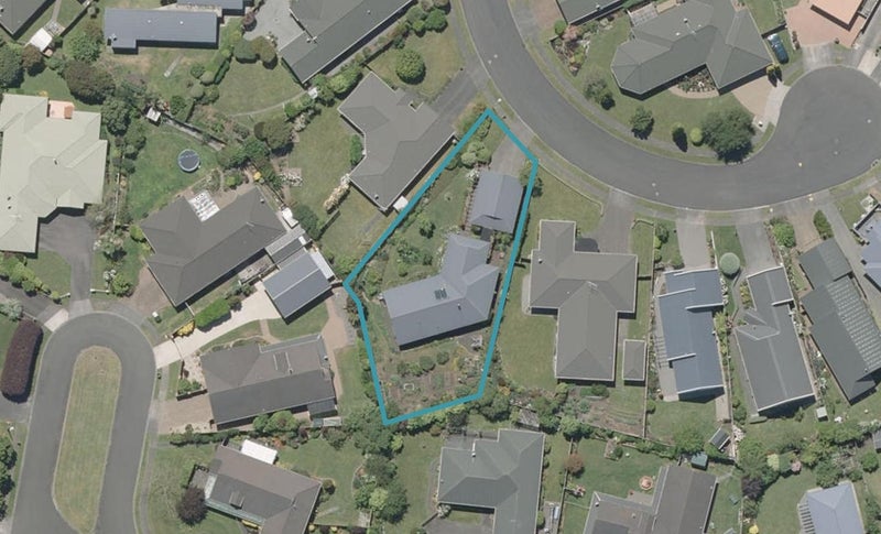 8 Perrett Drive, Otamatea, Whanganui - Carousel 1