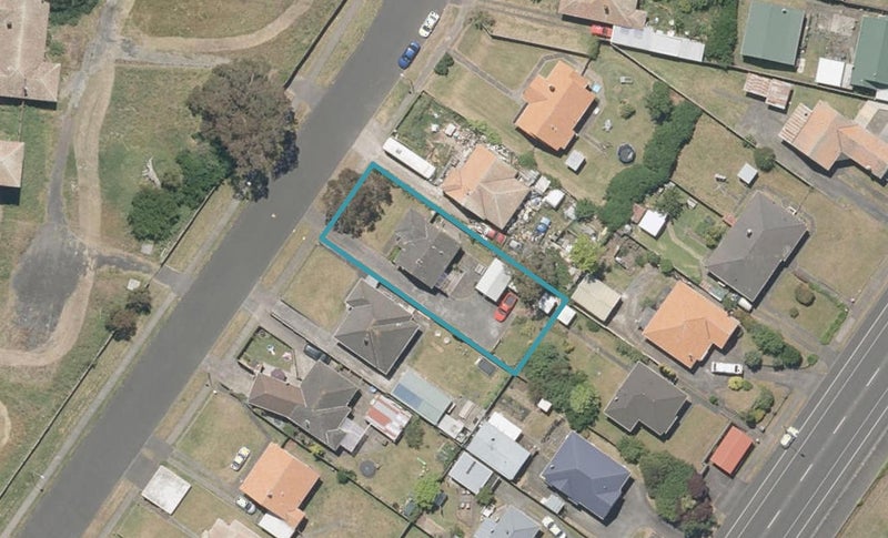 55 Selwyn Crescent, College Estate, Whanganui - Carousel 1